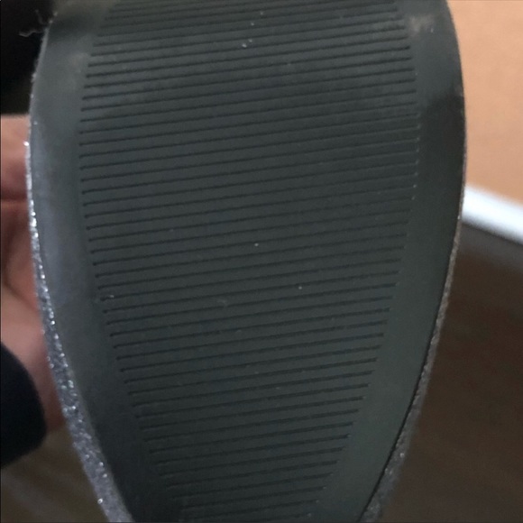 EVA & ZOE Silver Glitter Heels - Picture 5 of 6